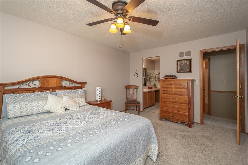 924 Alma Court — photo 19