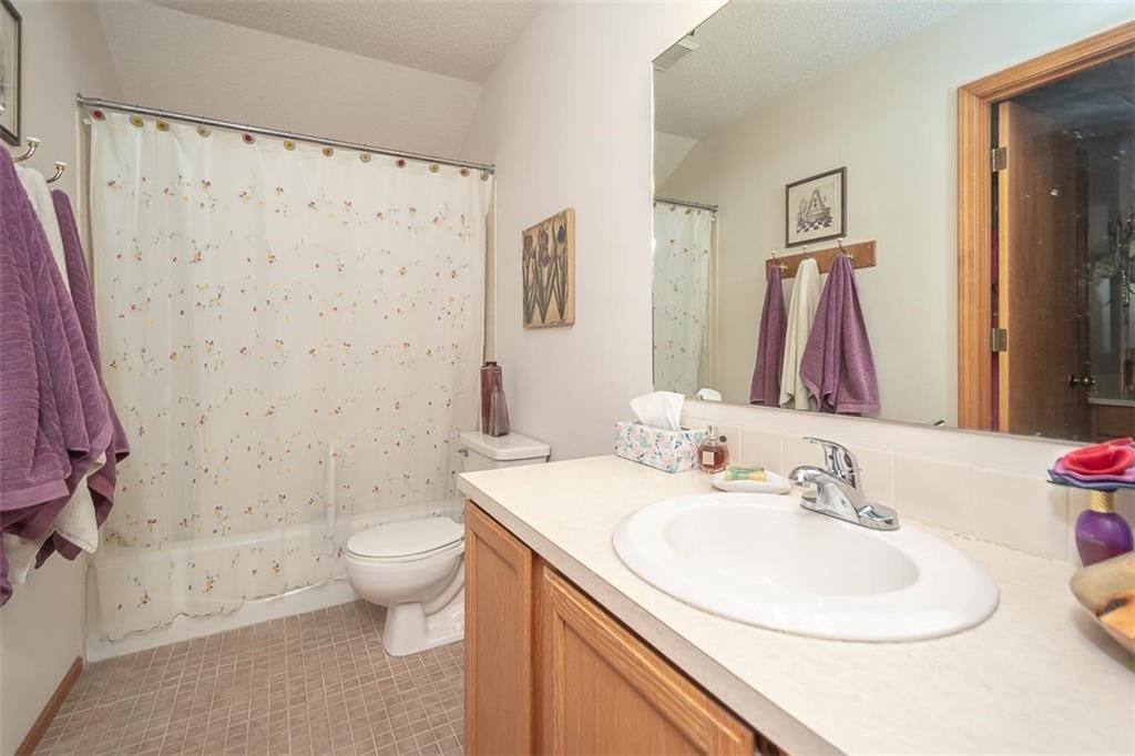 924 Alma Court — photo 20