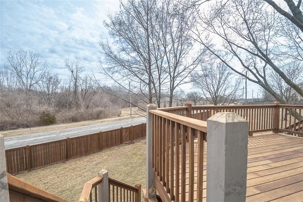 924 Alma Court — photo 26