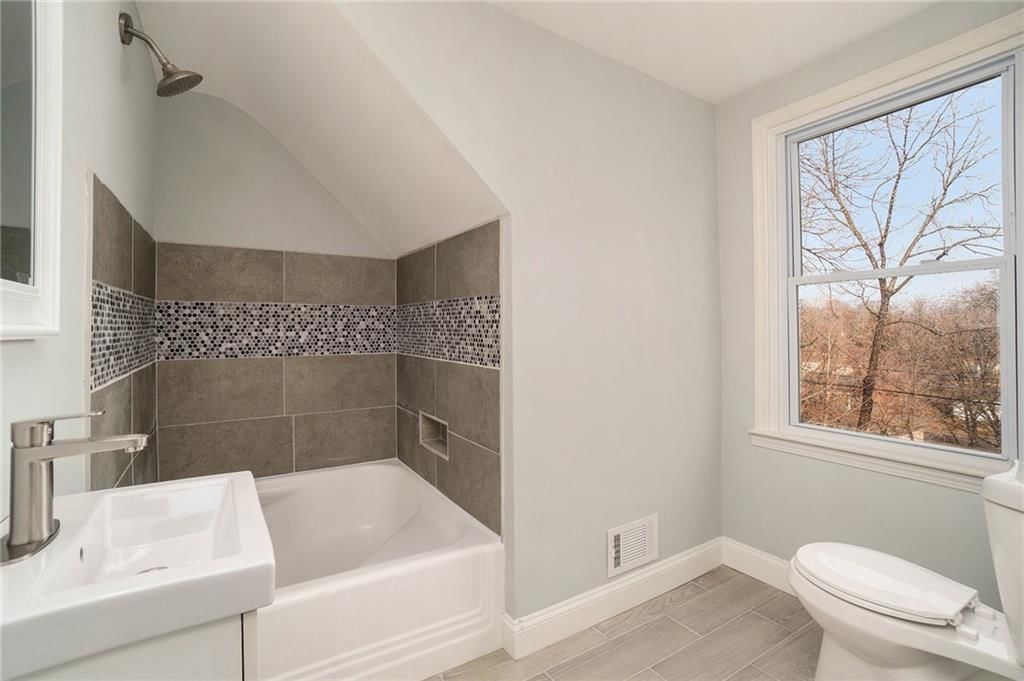 6712 W 77th Terrace — photo 18