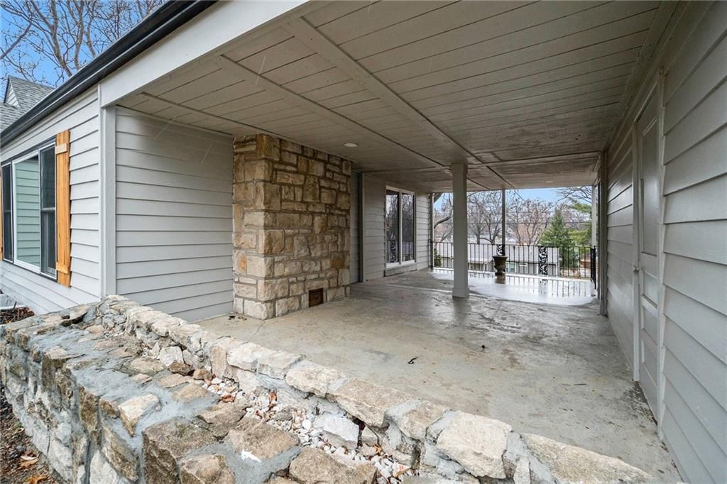 6712 W 77th Terrace — photo 29