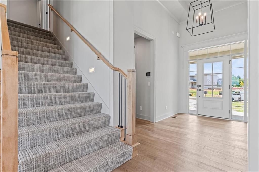 10050 Aurora Street — photo 2