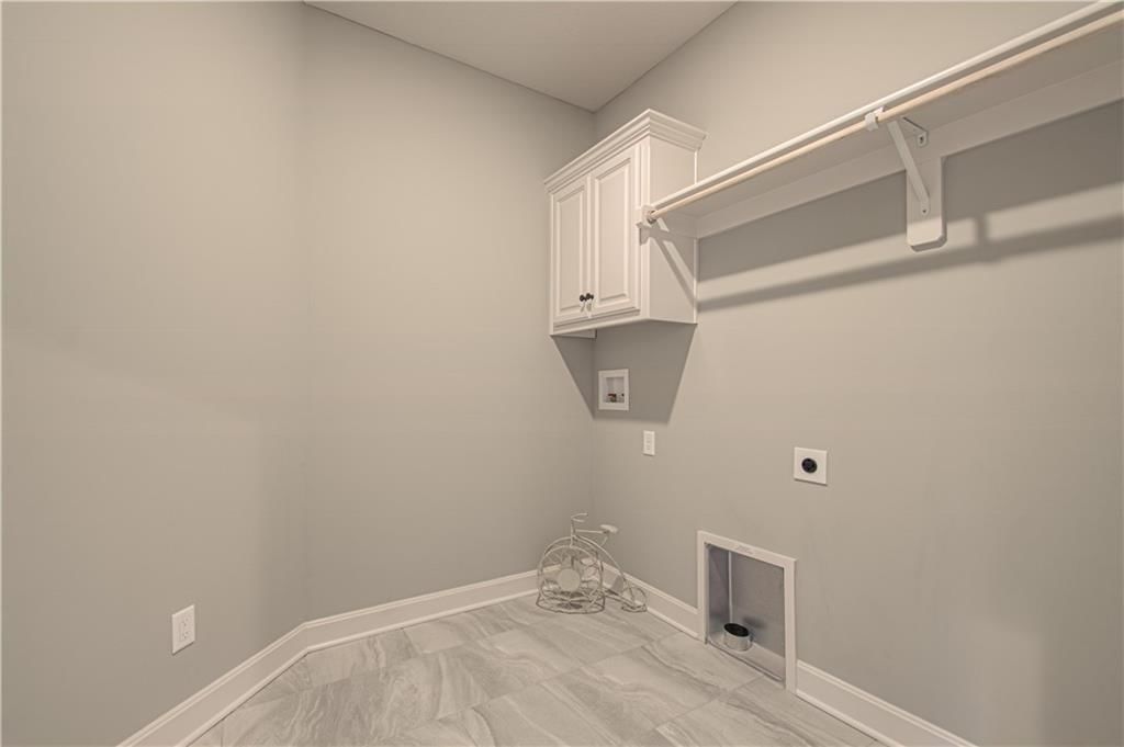 9731 N Laurel Avenue — photo 17