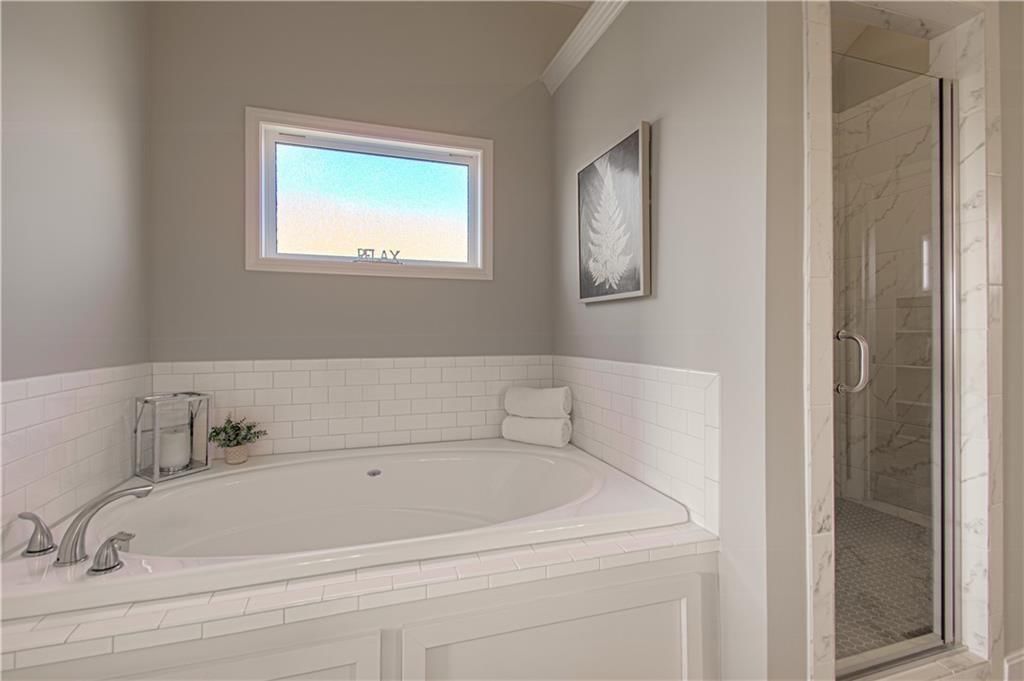 9731 N Laurel Avenue — photo 21