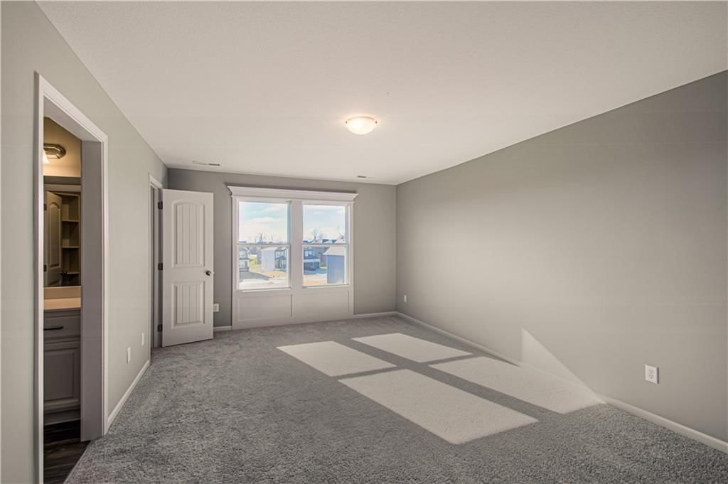 9731 N Laurel Avenue — photo 32