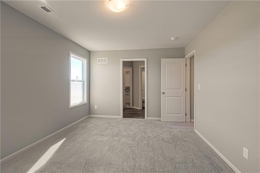 9731 N Laurel Avenue — photo 35