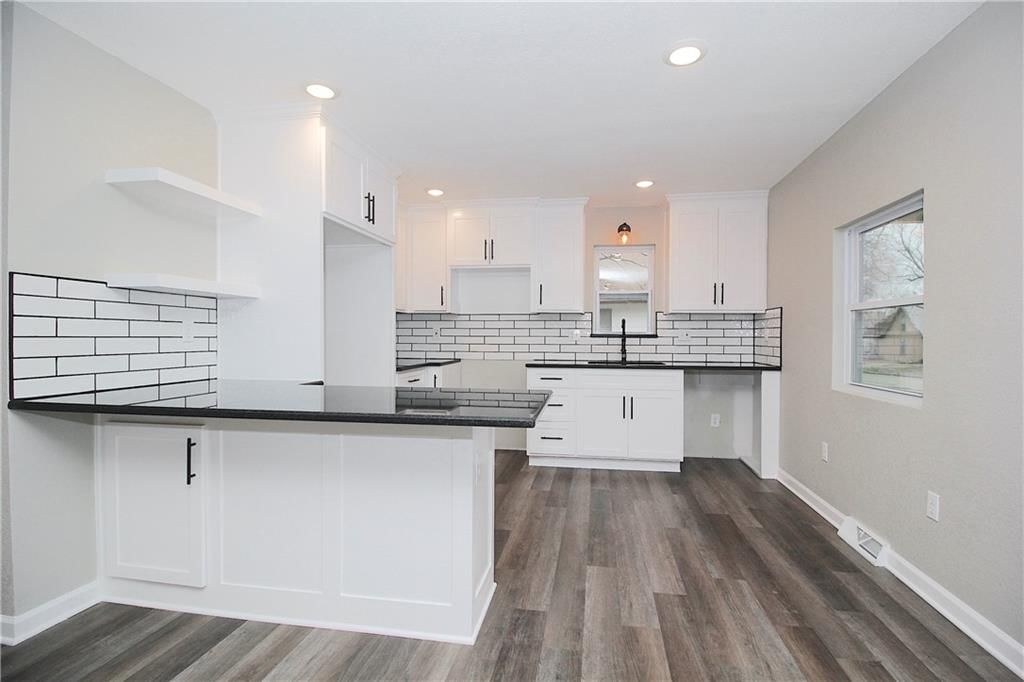 323 W 9th Avenue — photo 5