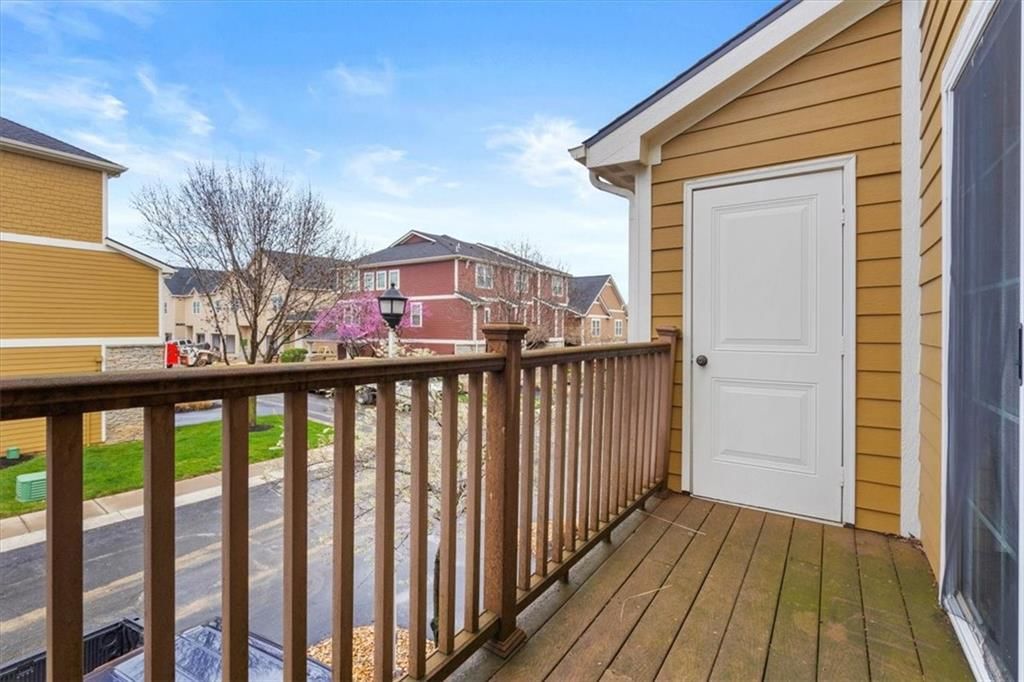 2818 LAKE Avenue — photo 11