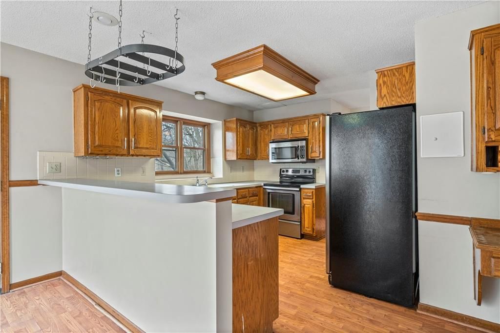 6494 Valley Drive — photo 11