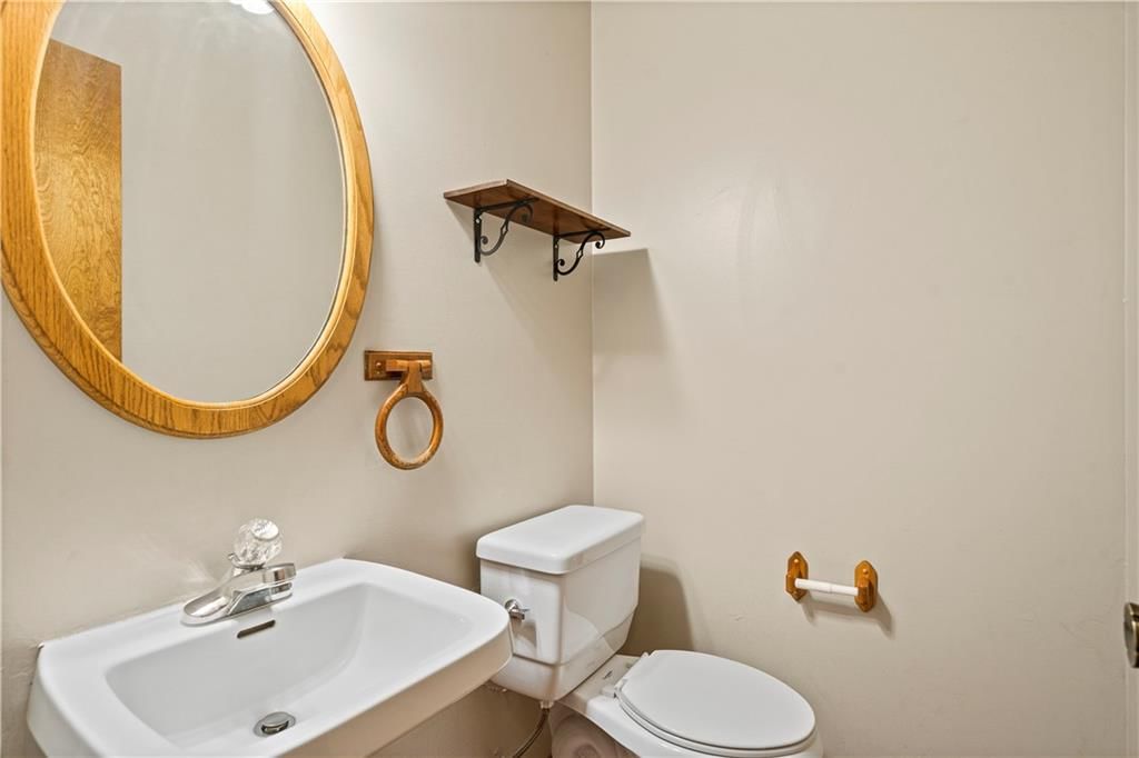 6494 Valley Drive — photo 17