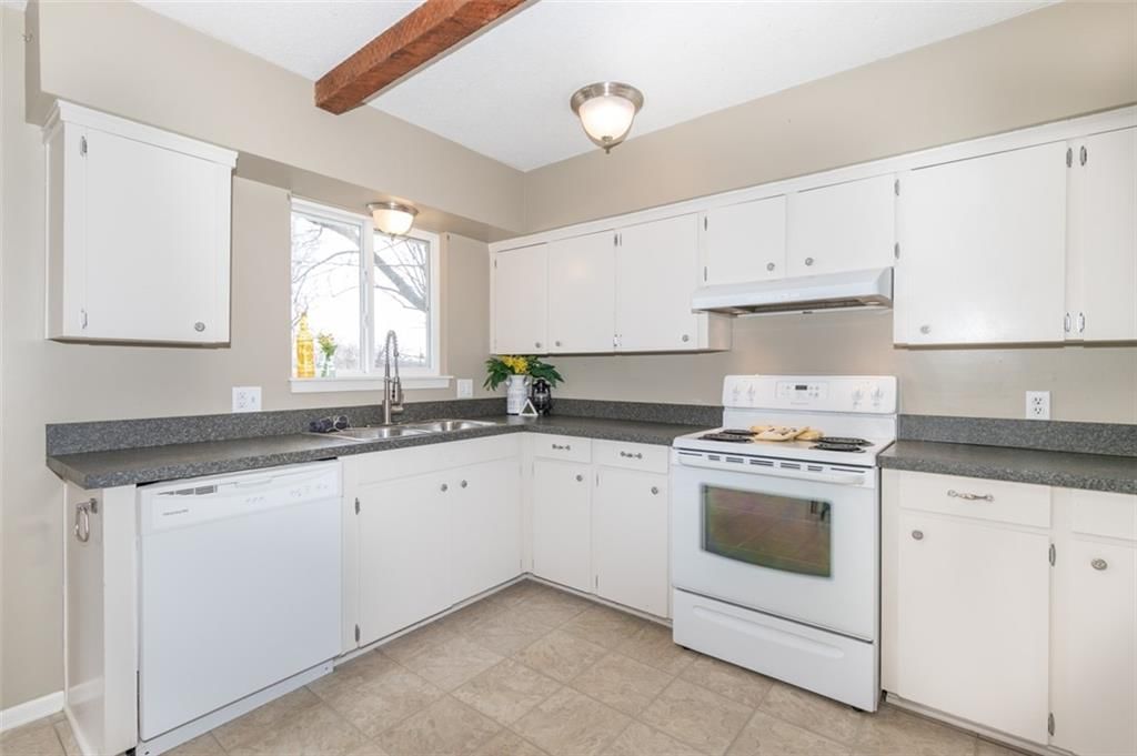 503 Pacific Circle — photo 14