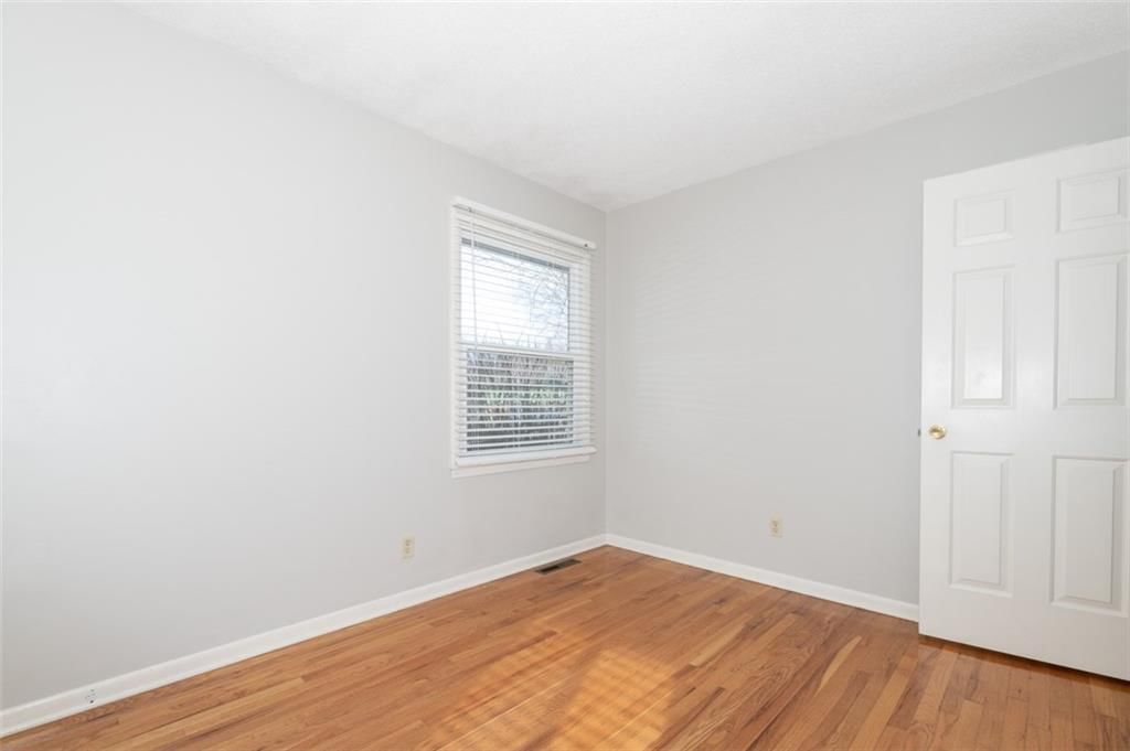 503 Pacific Circle — photo 17