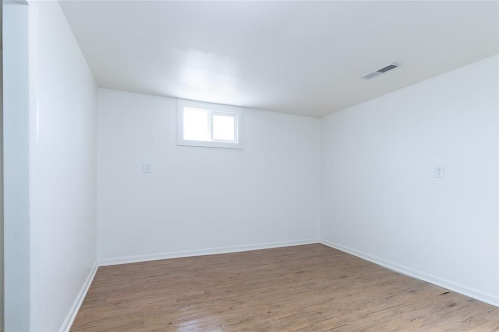 503 Pacific Circle — photo 26