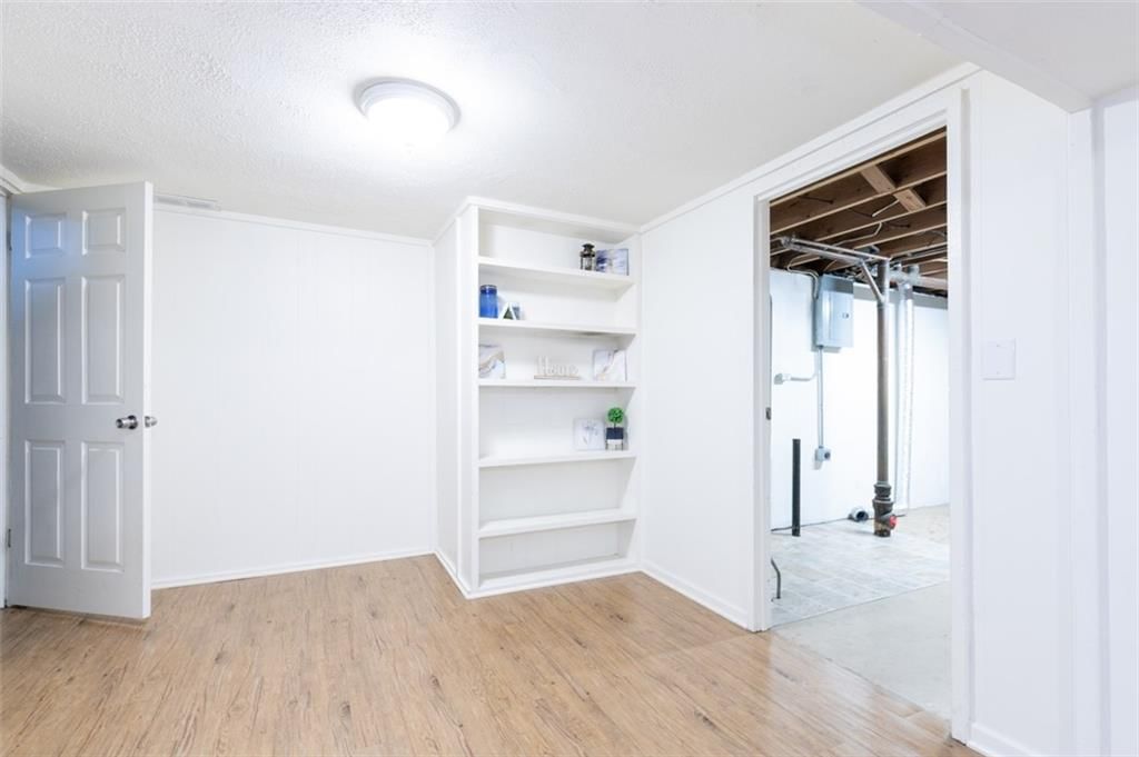 503 Pacific Circle — photo 33