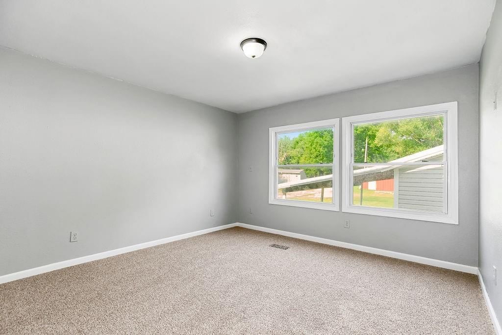 405 Sycamore Street — photo 13