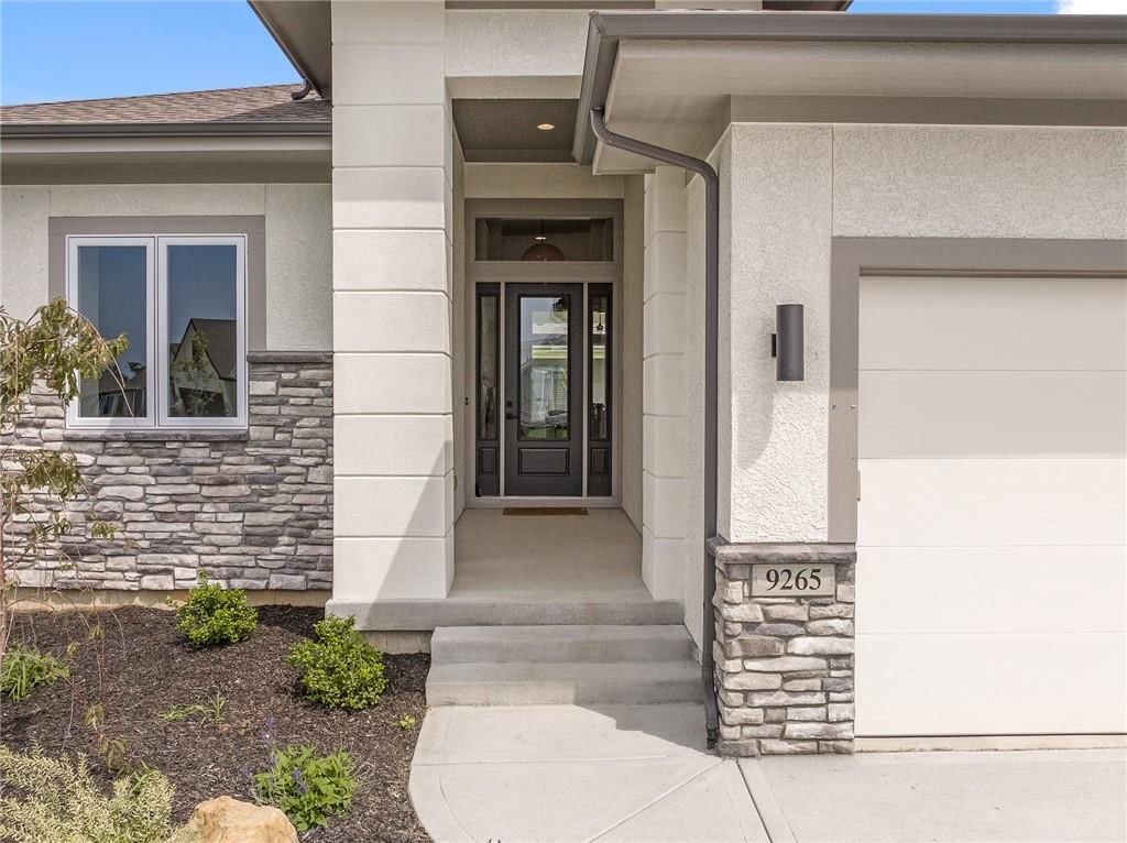 9265 Saddletop Street — photo 3