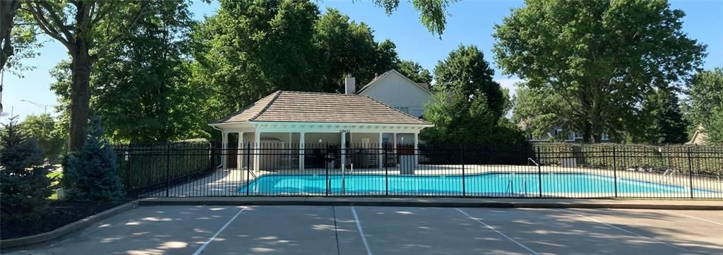 9201 W 131st Terrace — photo 38