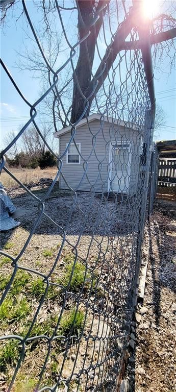 1645 Ryan Avenue — photo 16