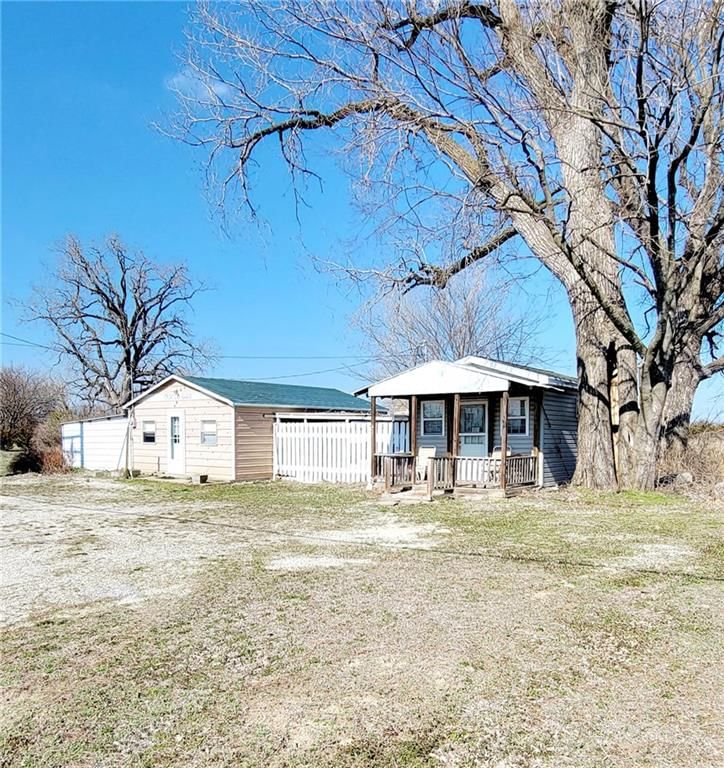 1645 Ryan Avenue — photo 4