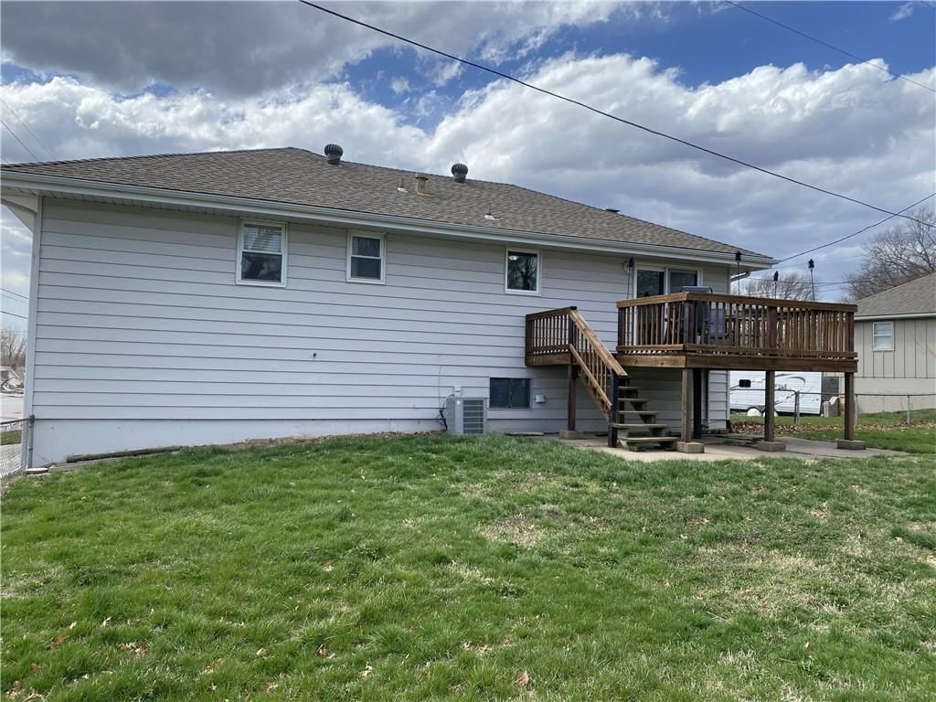 217 SW Sunset Drive — photo 18