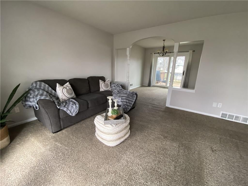 217 SW Sunset Drive — photo 6
