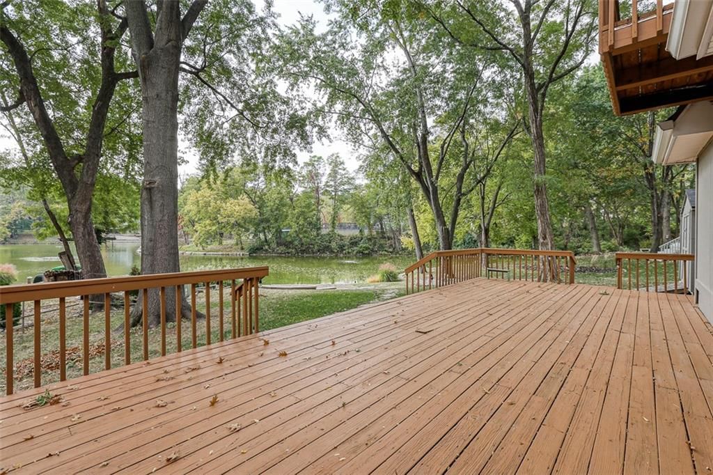 5015 NW Coves Drive — photo 9