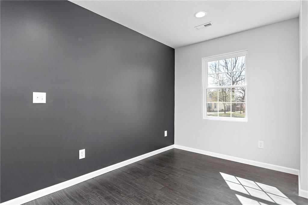 615 N Mulberry Street — photo 13