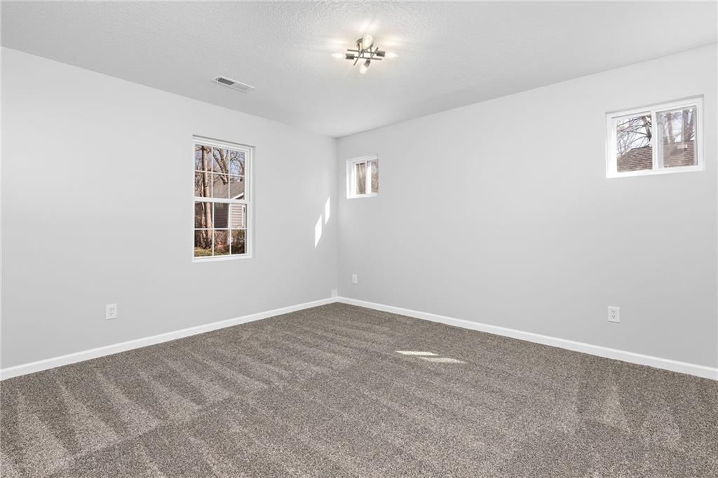 615 N Mulberry Street — photo 18