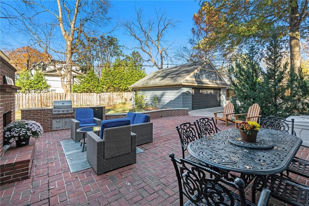 1216 Huntington Road — photo 42