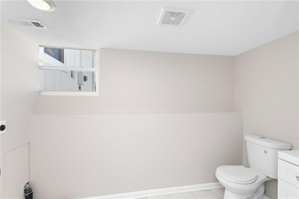 10801 N Miller Lane — photo 29