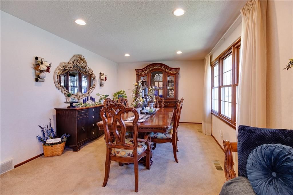1502 Safari Drive — photo 15