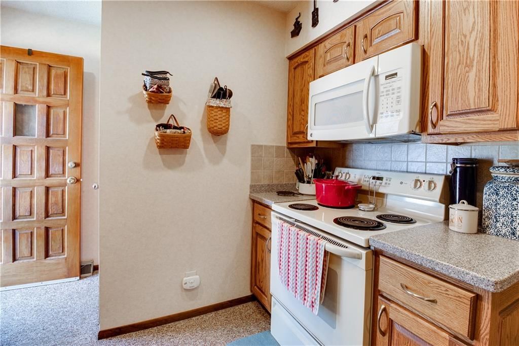 1502 Safari Drive — photo 25