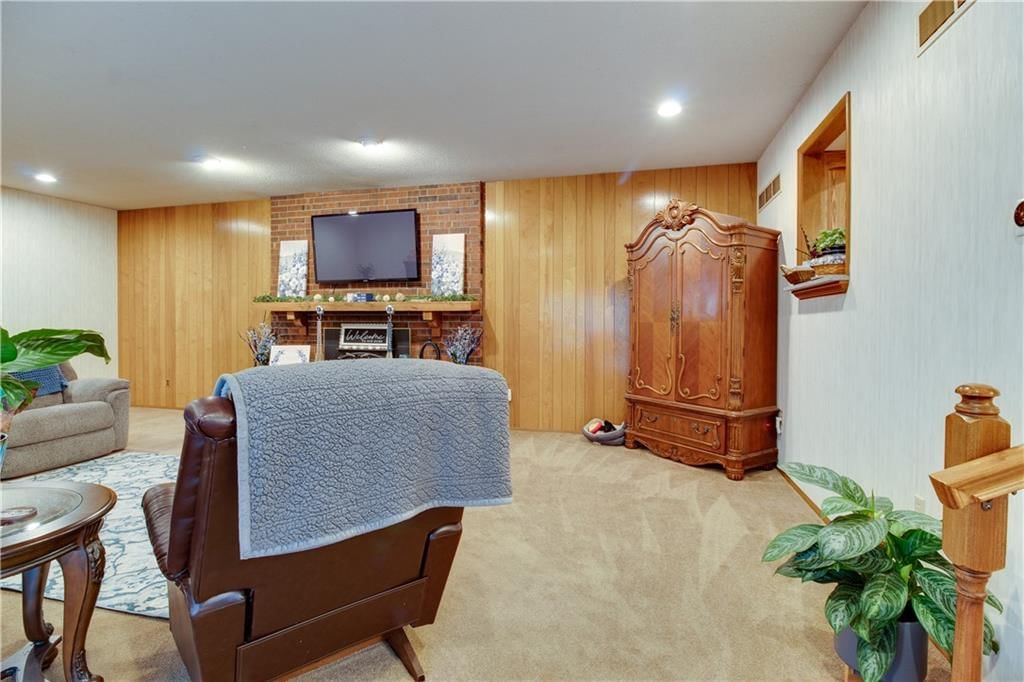 1502 Safari Drive — photo 31