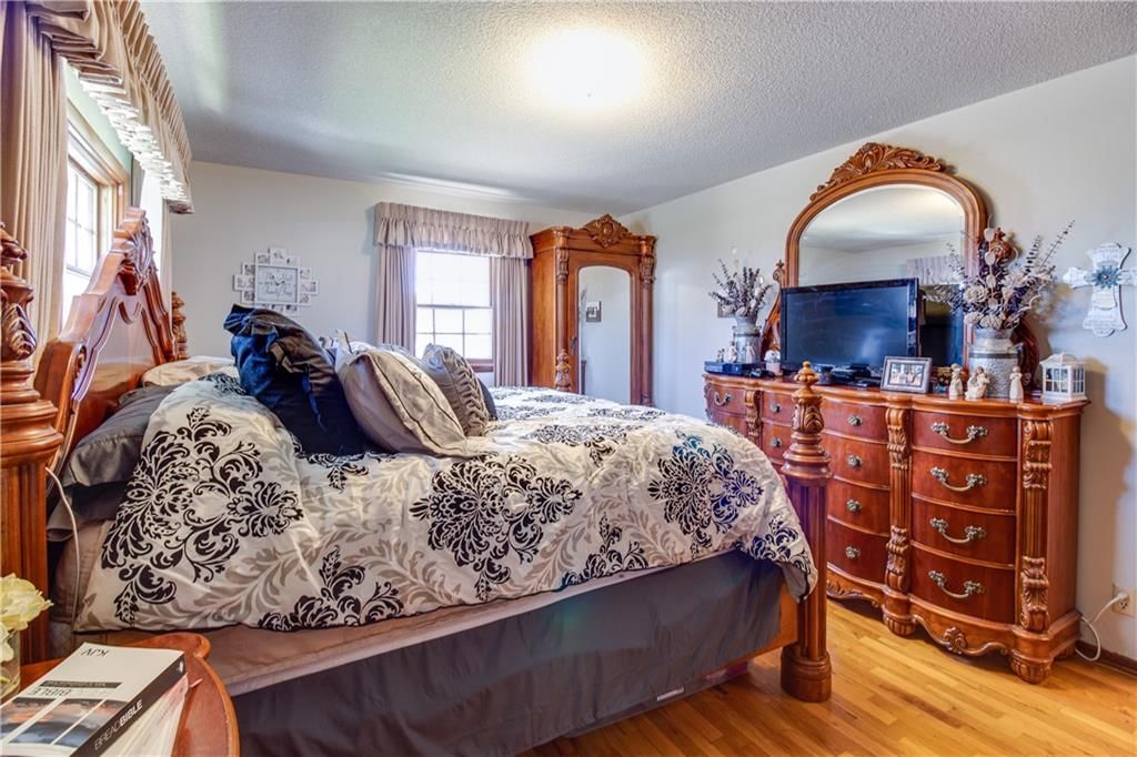 1502 Safari Drive — photo 43
