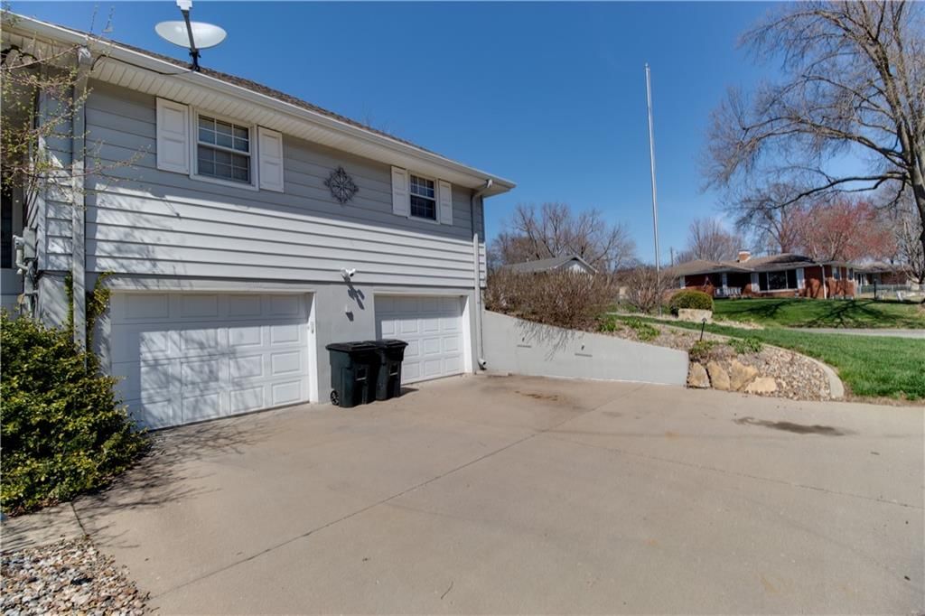 1502 Safari Drive — photo 6
