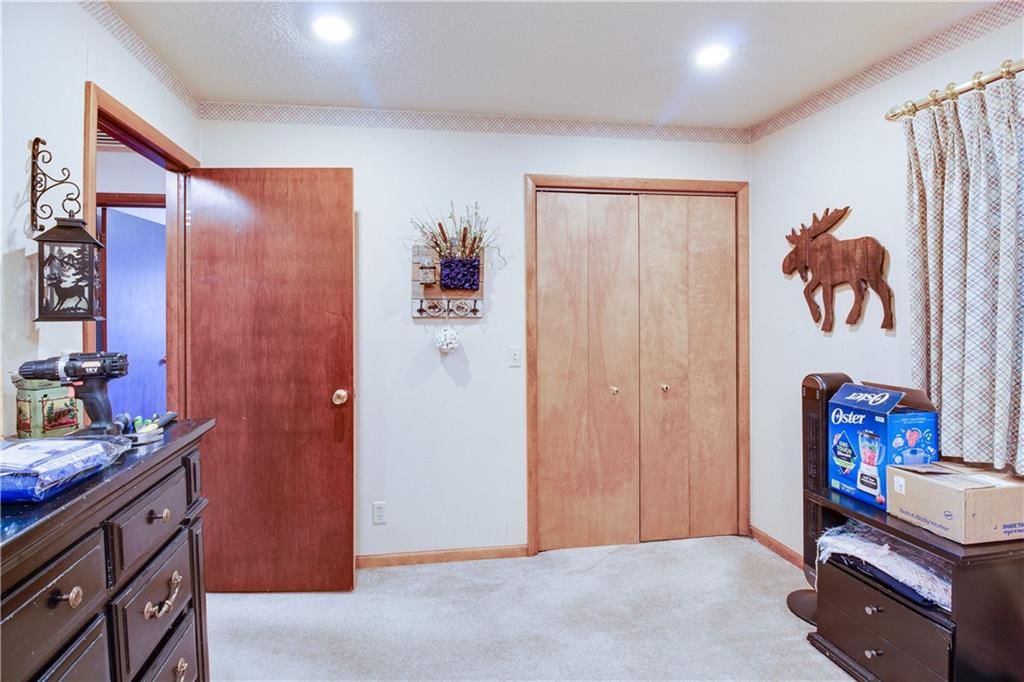 1502 Safari Drive — photo 52