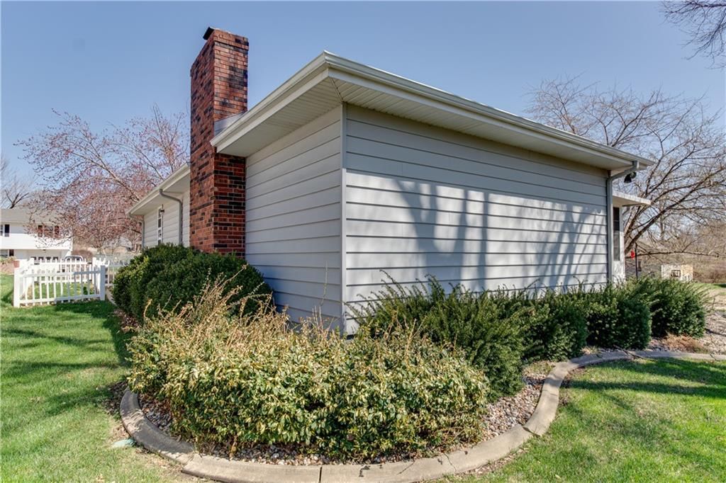 1502 Safari Drive — photo 9