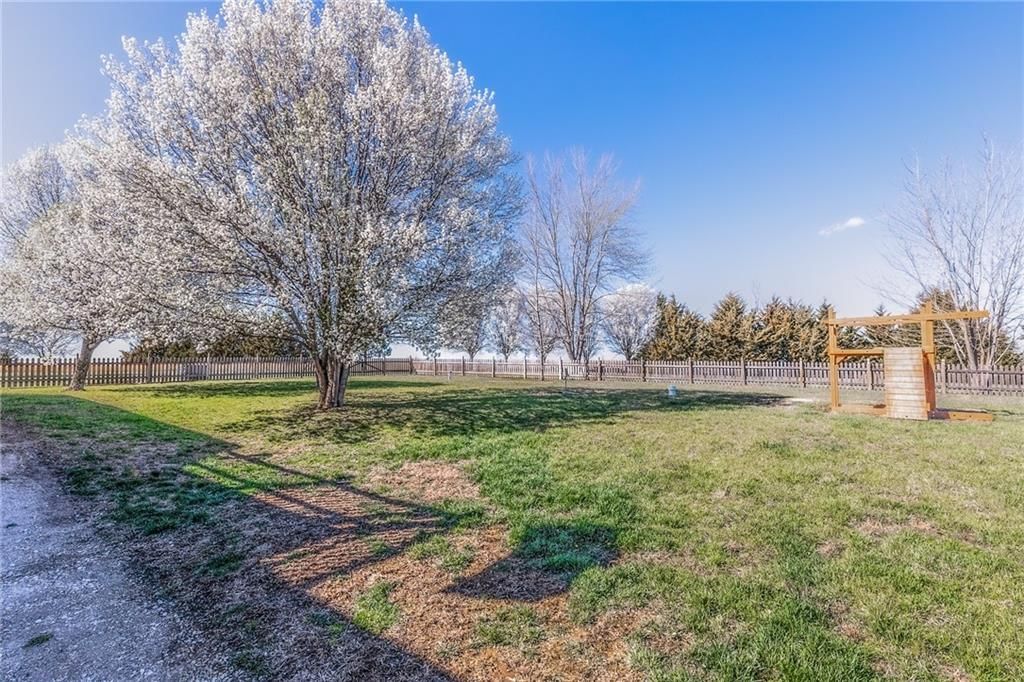 1266 N 200 Road — photo 38