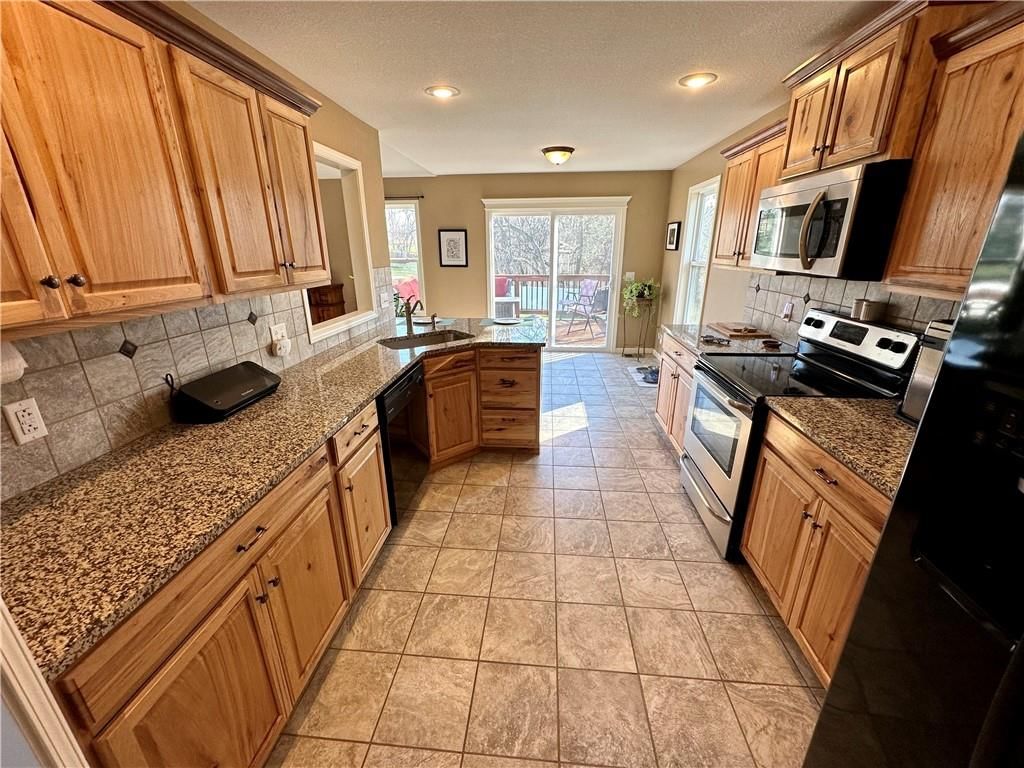 4706 Brookstone Drive — photo 10