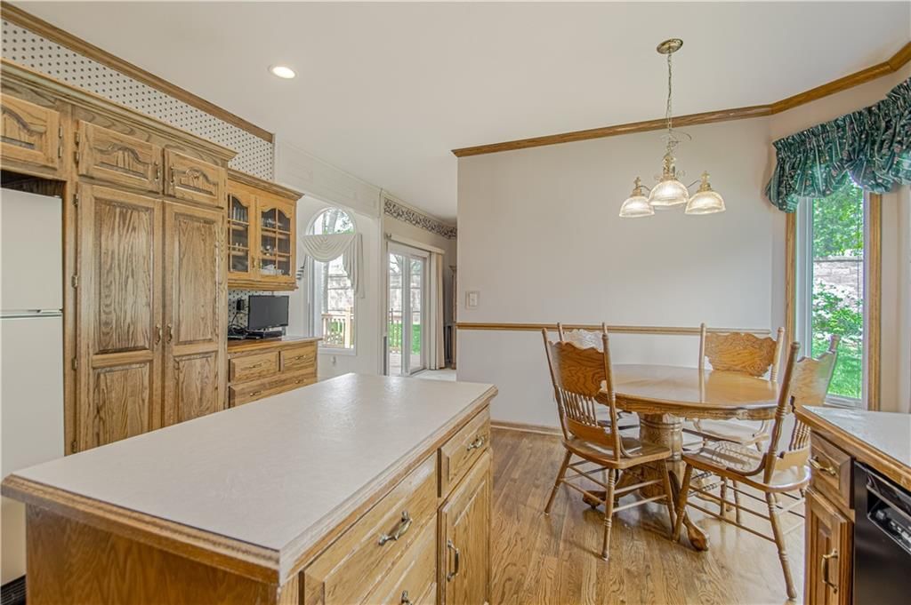5325 W 122nd Terrace — photo 15