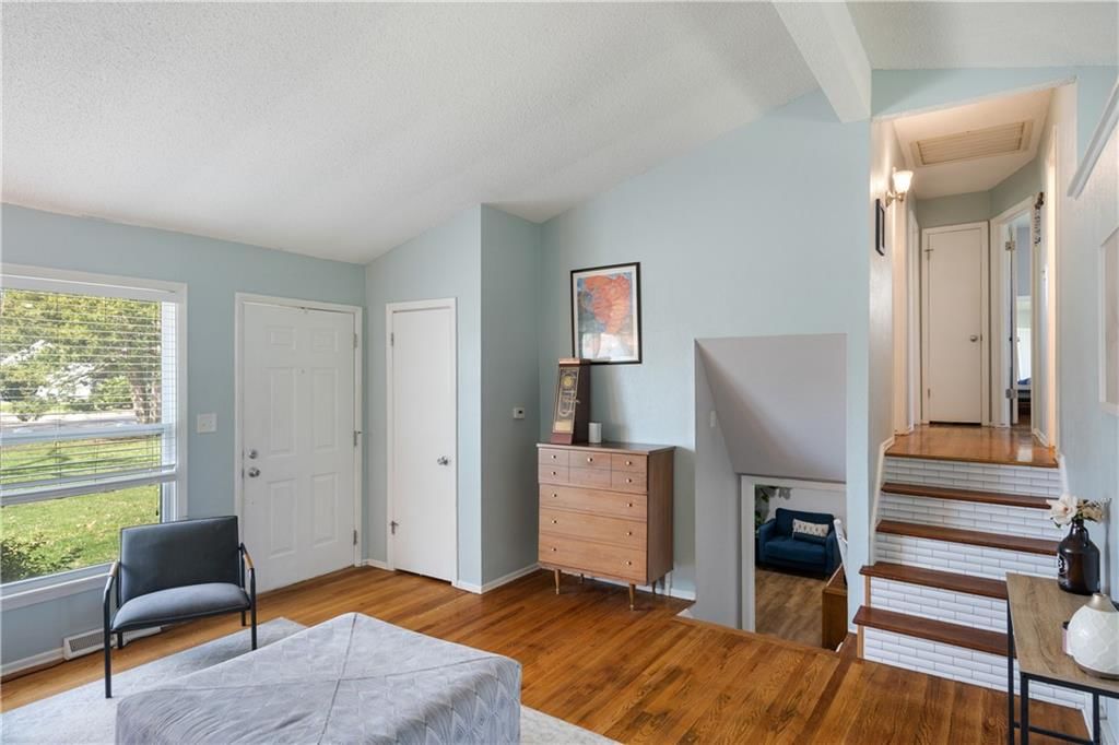 6311 NE Agnes Circle — photo 9