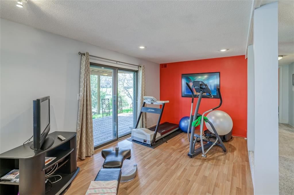 109 NW Ironbark Street — photo 47