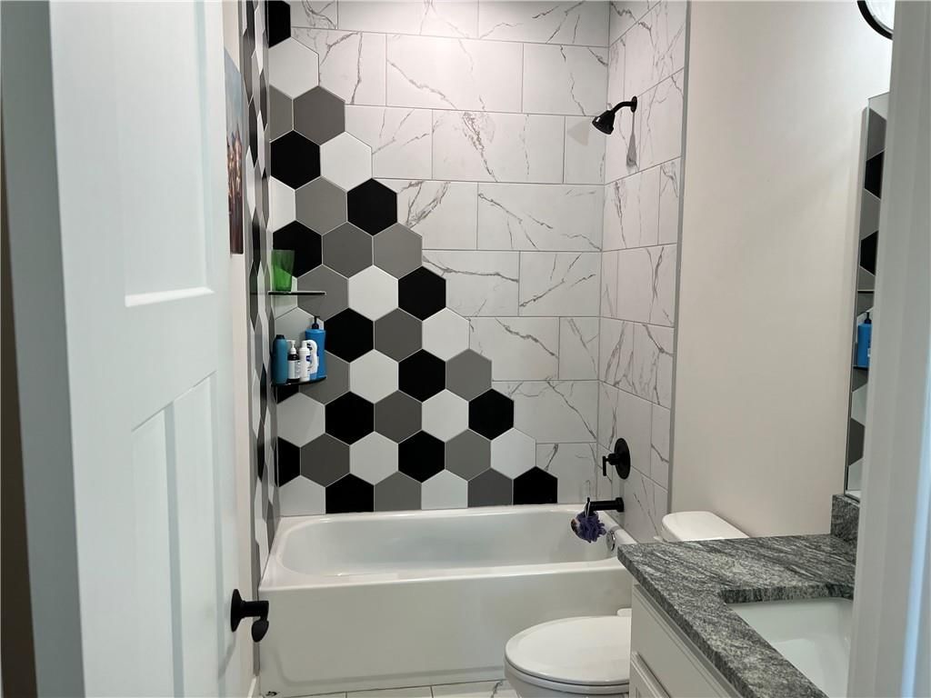 401 S Wilson Street — photo 16