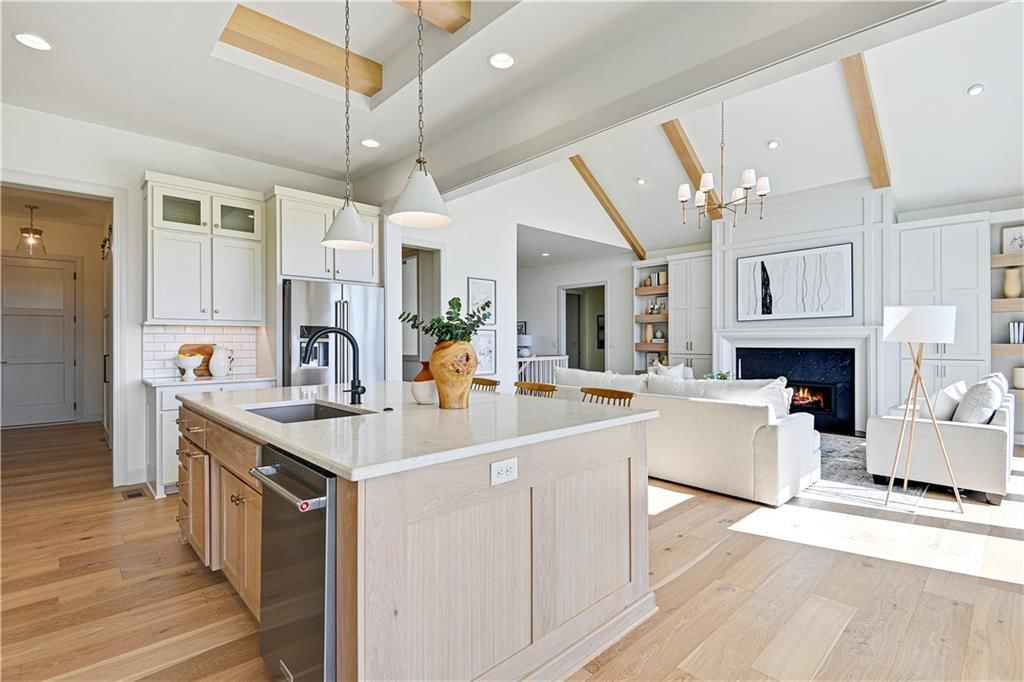 3807 W 158 Terrace — photo 21