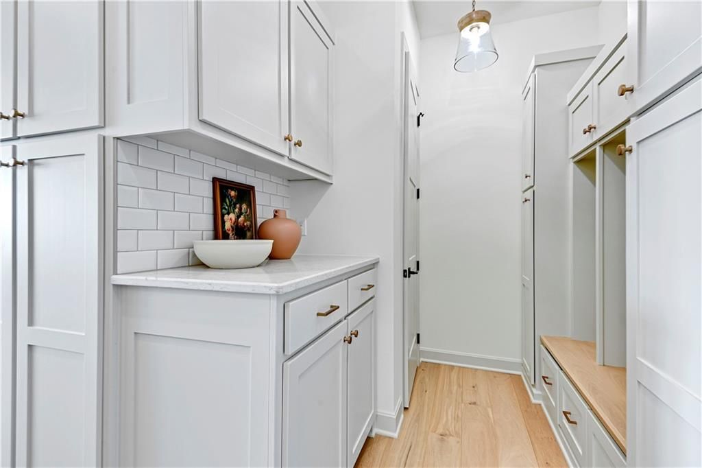 3807 W 158 Terrace — photo 25