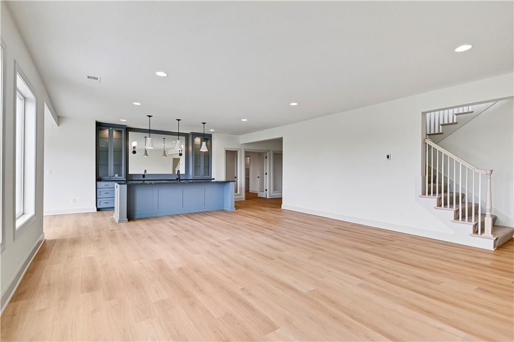 3807 W 158 Terrace — photo 41