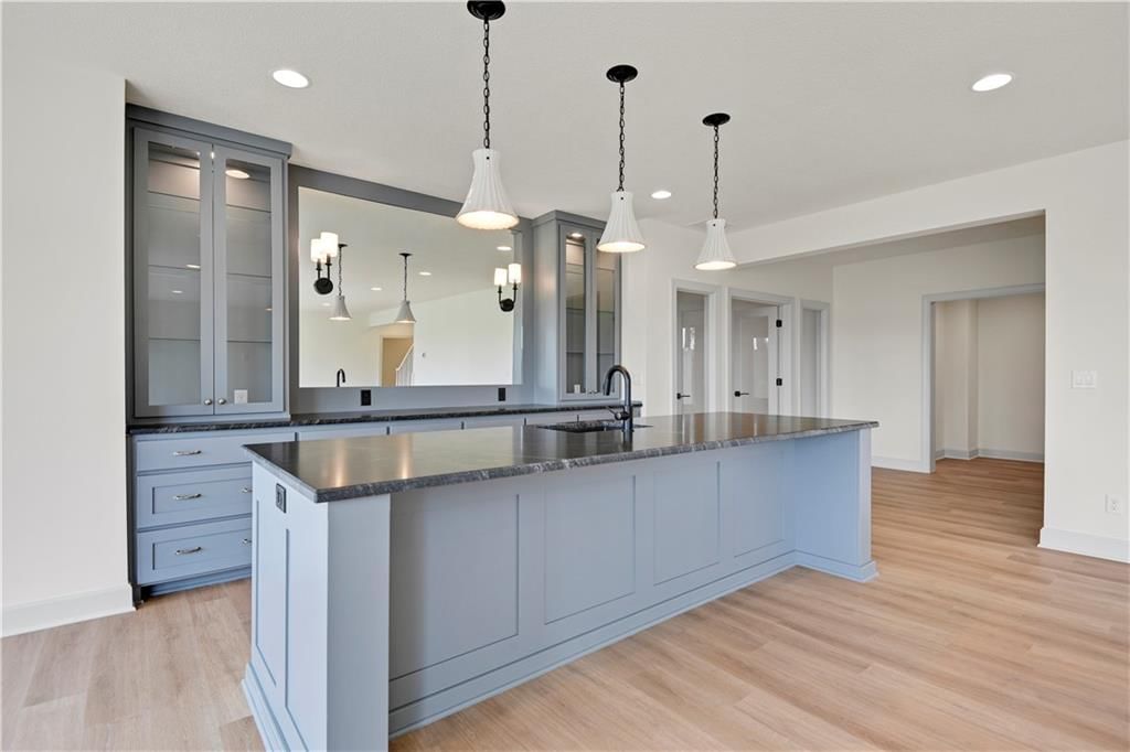 3807 W 158 Terrace — photo 44