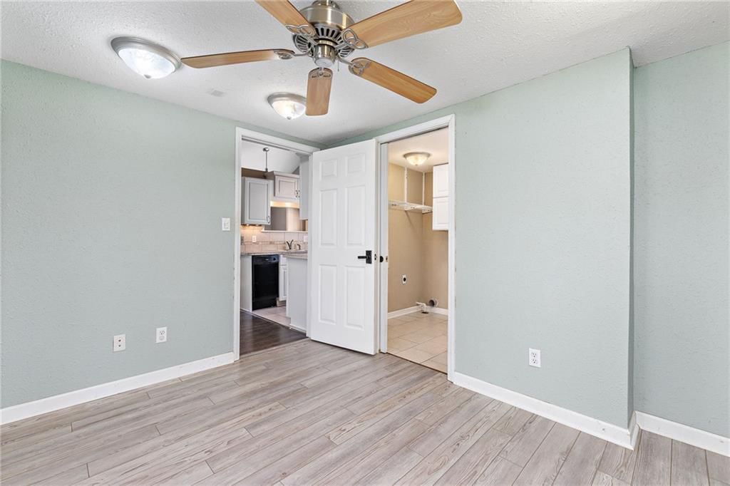 1401 S McCoy Street — photo 14