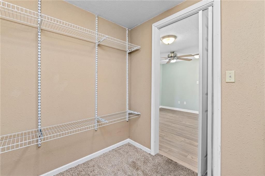 1401 S McCoy Street — photo 16
