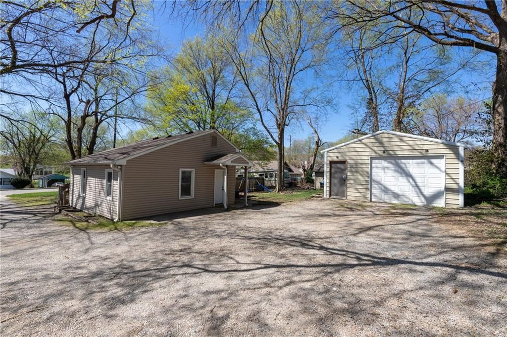 1401 S McCoy Street — photo 24